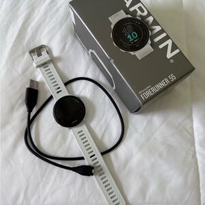 NEW Garmin Forerunner 55 White GPS Smartwatch